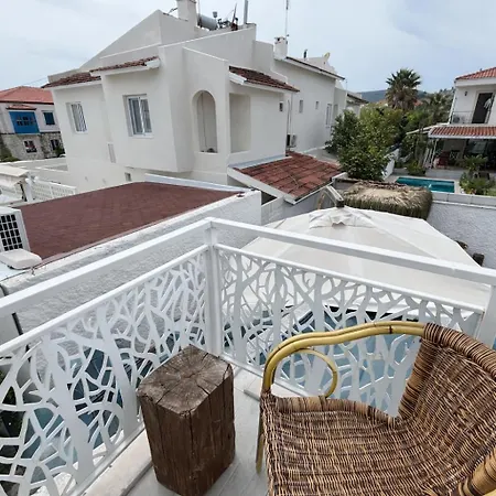 Talles 酒店 Çeşme